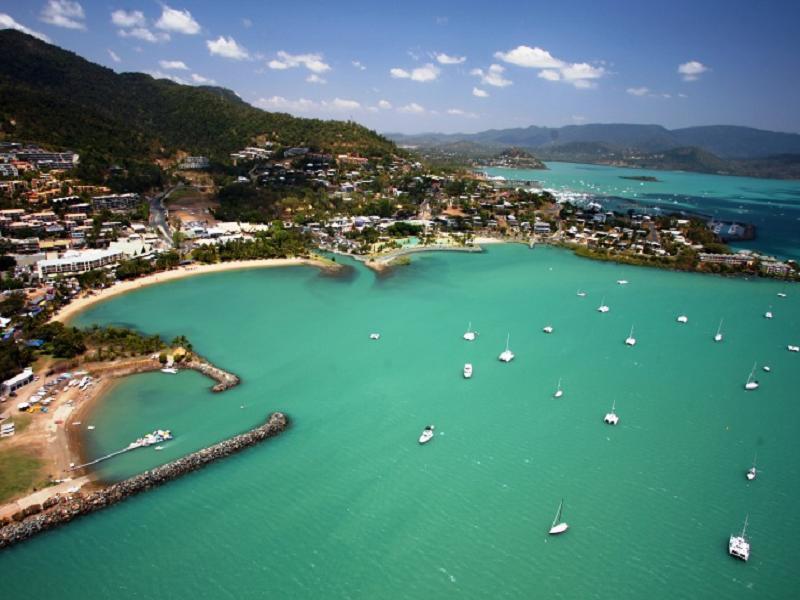 Backpackers By The Bay Hostel Airlie Beach Εξωτερικό φωτογραφία